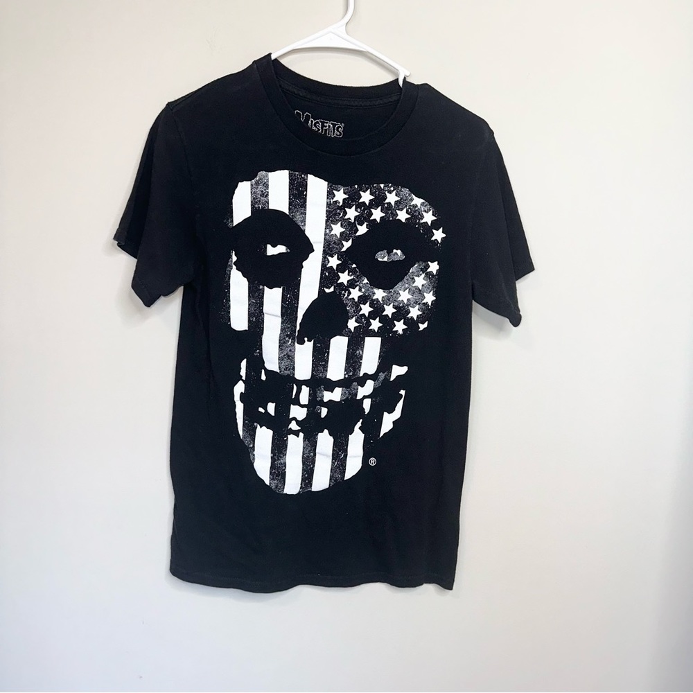 Misfits Black Skull American Flag Tee